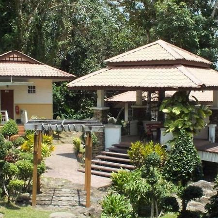 SPOT ON 89954 D'yan Chalet Bagian luar foto